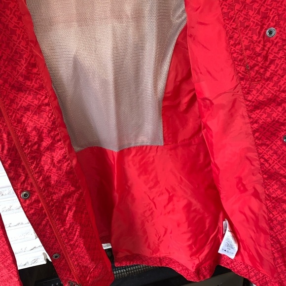 Columbia Omni-Tech Waterproof Hooded Red Women’s Rain Jacket XS Printed - Picture 2 of 6